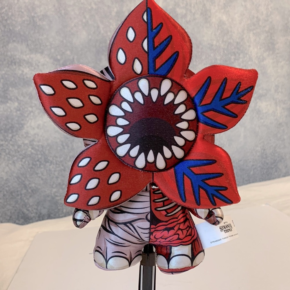 Demogorgon plush Stranger Things 9”